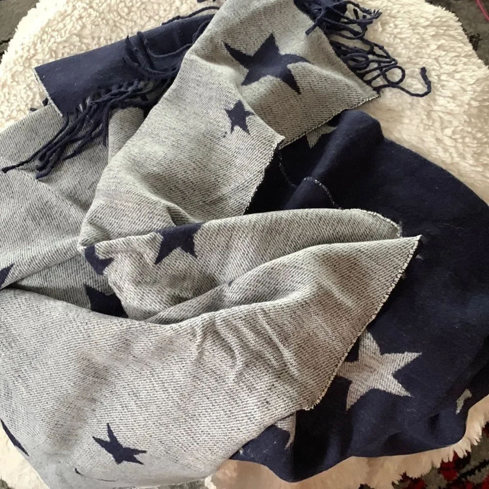 NWT Gap Navy Blue/Grey Stars Oversized Wrap with Fringe